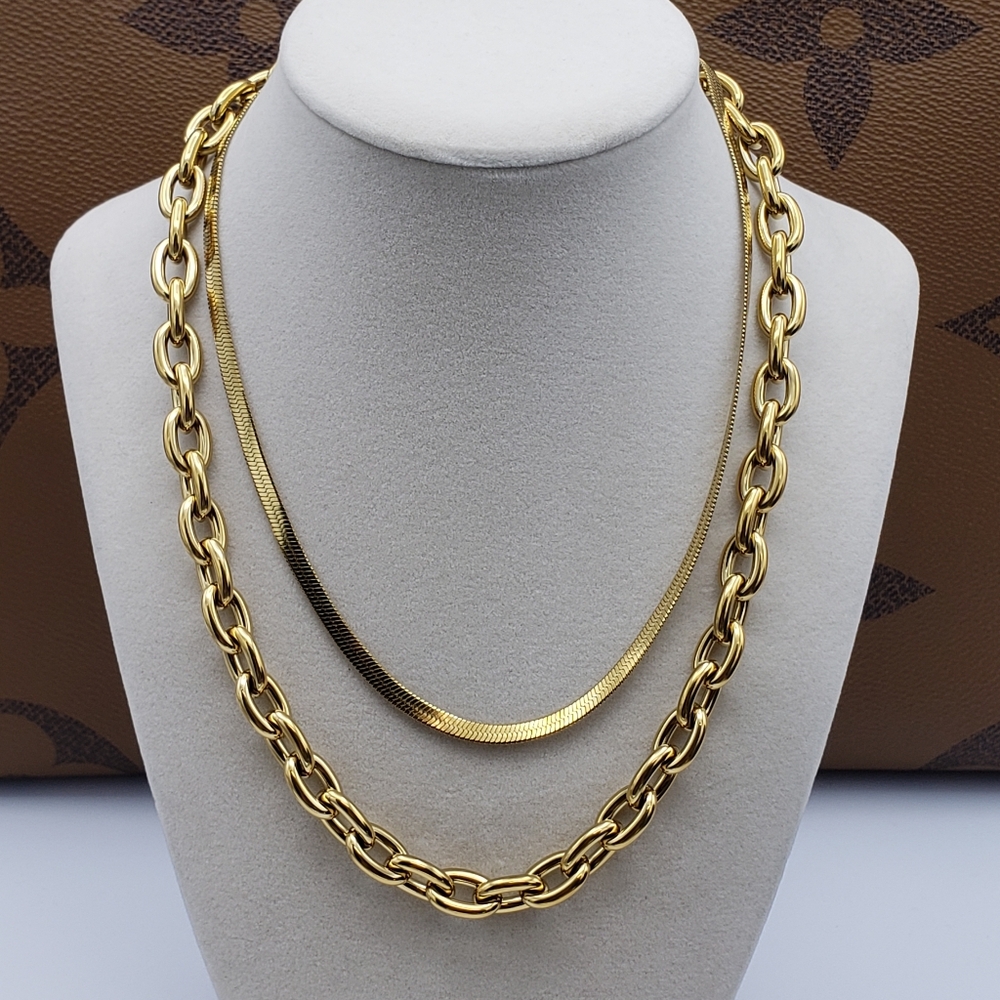 18k Gold Plated Stainless Steel Chain W/ Authentic Louis Vuitton Padlock Pendant - Picture 9 of 15